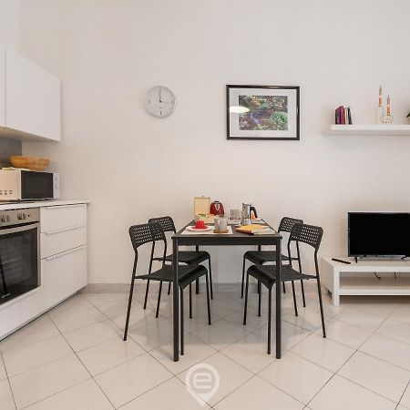 Aurora'S Apartment Cagliari Luaran gambar